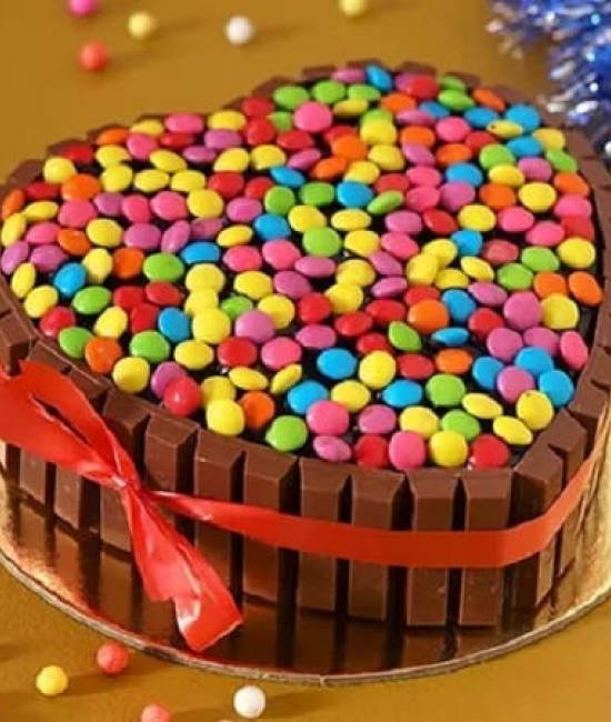 1 Kg Hearty KitKat Gems Cake 1 Kg Hearty KitKat Gems Cake