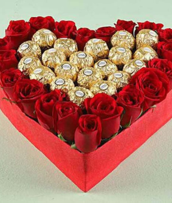 Rocher n Roses Heart Bouquet Rocher n Roses Heart Bouquet
