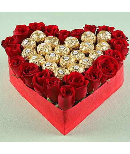 Rocher n Roses Heart Bouquet