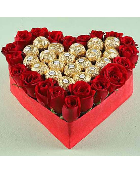 Rocher n Roses Heart Bouquet
