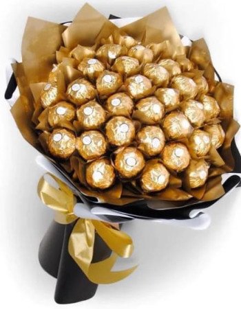 Elegant Rocher Bouquet