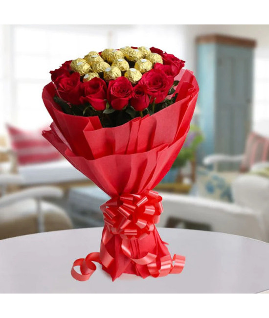 Lovely Roses n Rocher Bouquet