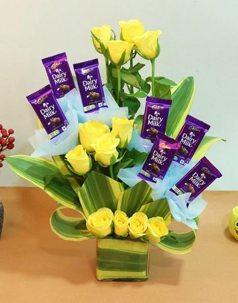 Yellow Roses n Dairy Chocolate 