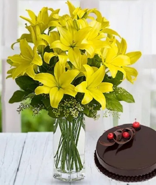 Yellow Asiatic with Cake Yellow Asiatic with Cake