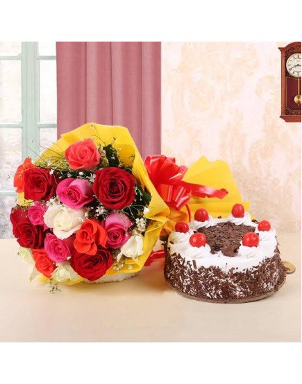 12 Mix Roses Hand Bouquet with Cake
