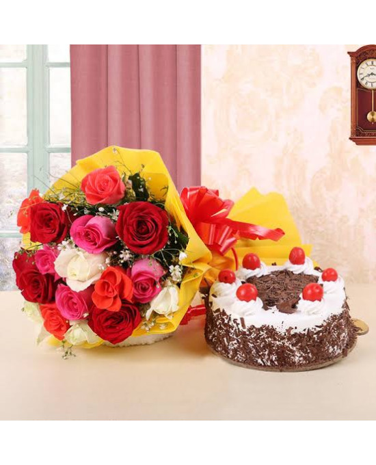 12 Mix Roses Hand Bouquet with Cake