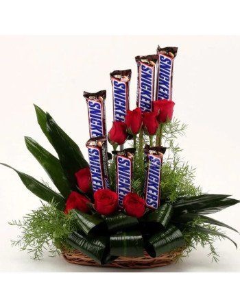 Snickers n Roses Basket