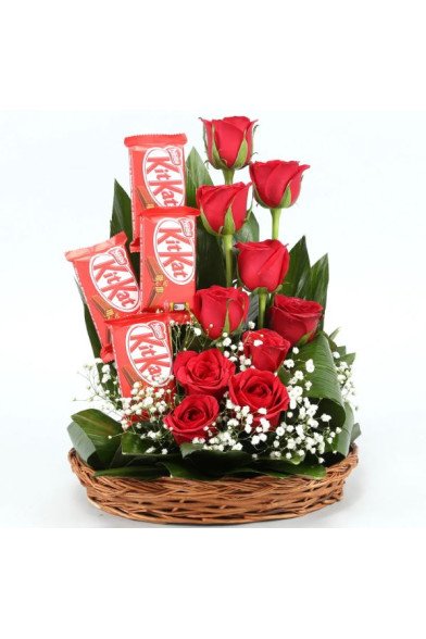Kitkat n  Red Roses Basket