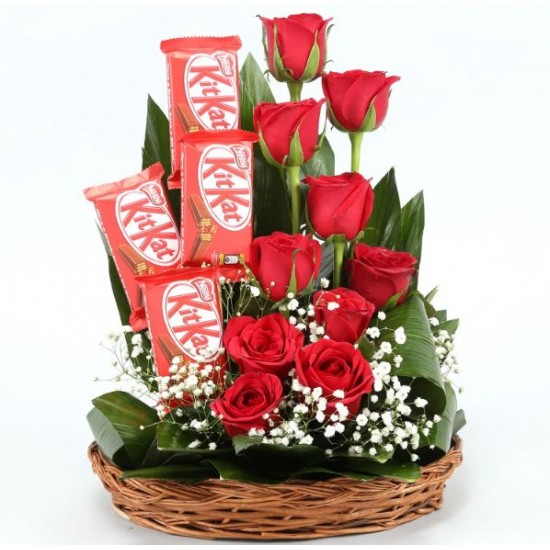 Kitkat n  Red Roses Basket