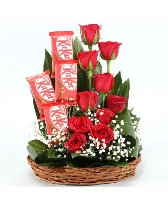 Kitkat n  Red Roses Basket