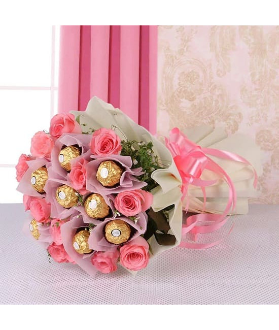 Baby Pink Roses n Ferrero Rocher Bouquet