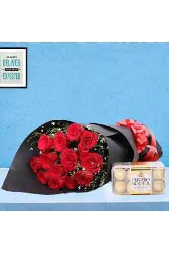 Red Roses Bunch with Rocher