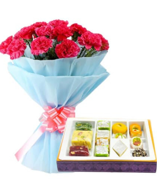 10 Pink Carnations Bunch n 1/2 Kg Mixed Sweets 10 Pink Carnations Bunch n 1/2 Kg Mixed Sweets
