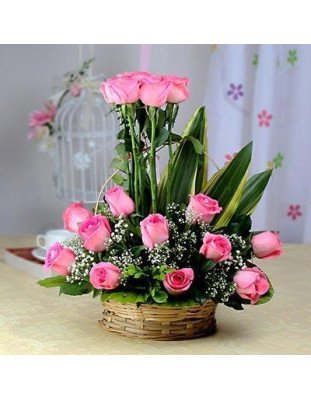 Anonymous Love - 20 Roses In Basket