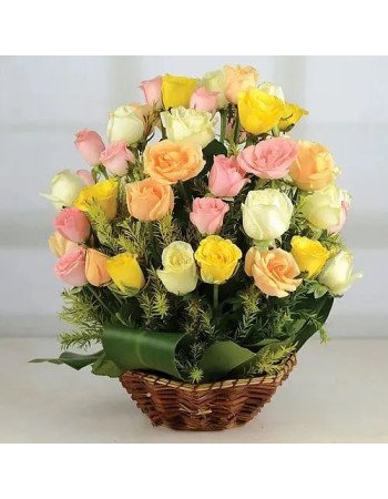 Artful Mixed Roses Arrangement in Round Basket