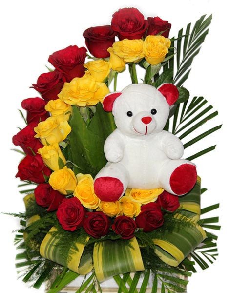 Mixed Roses N Teddy in Basket