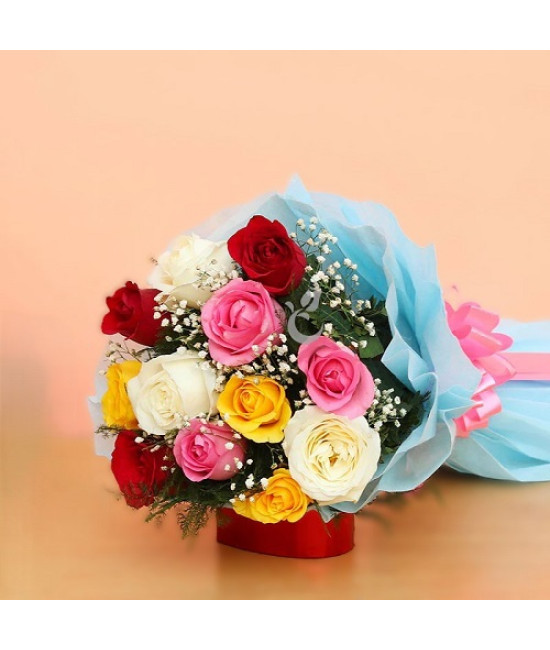 12 Mix Roses Hand Bouquet