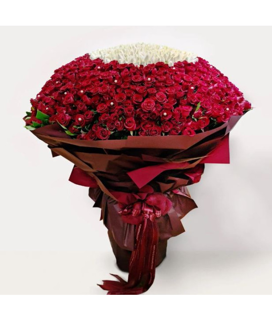 Elegance Hand Bouquet