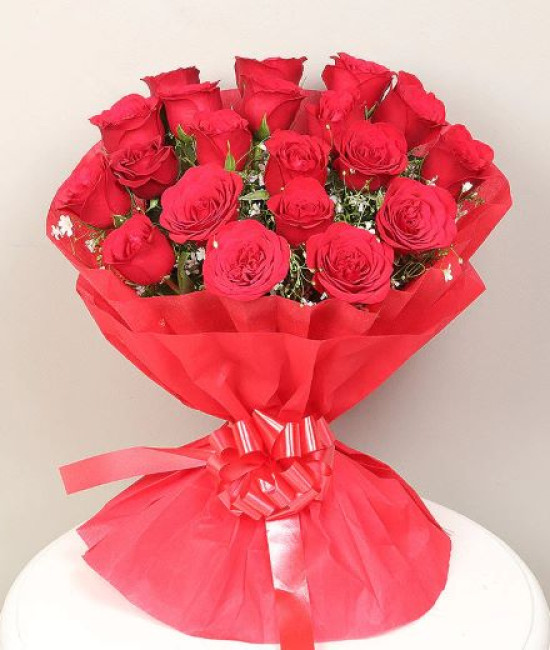One True Love Hand Bouquet - Same-Day Delivery in Hyderabad One True Love Hand Bouquet - Same-Day Delivery in Hyderabad