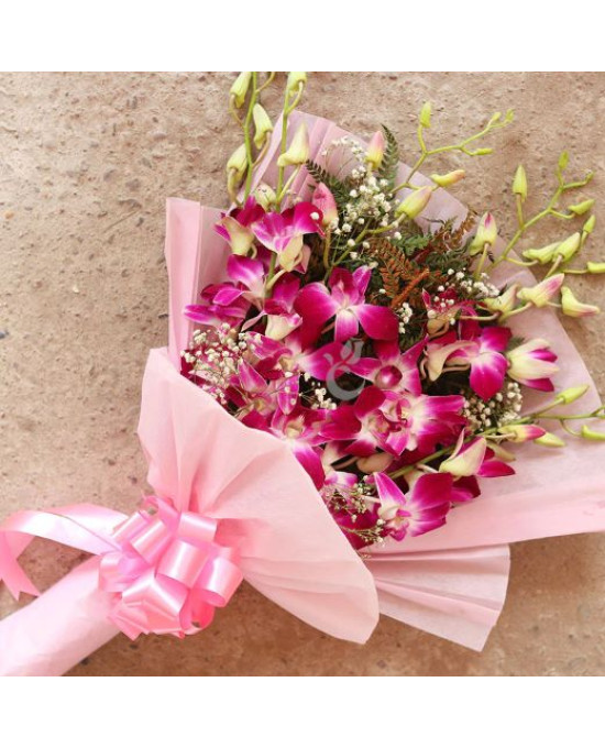 The Artist Hand Bouquet