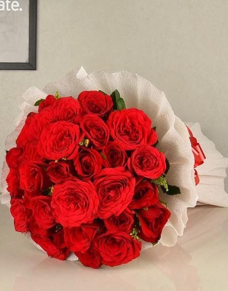 Valentines Bouquet Of 18 Red Roses
