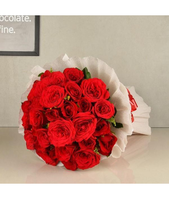 Valentines Bouquet Of 18 Red Roses