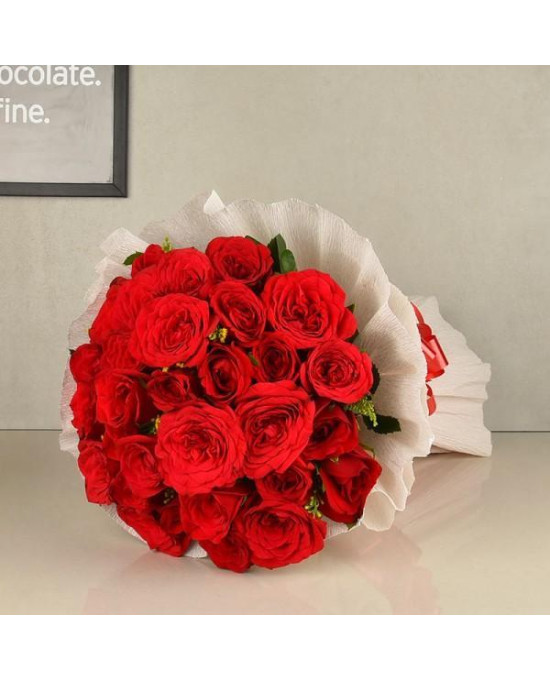 Valentines Bouquet Of 18 Red Roses
