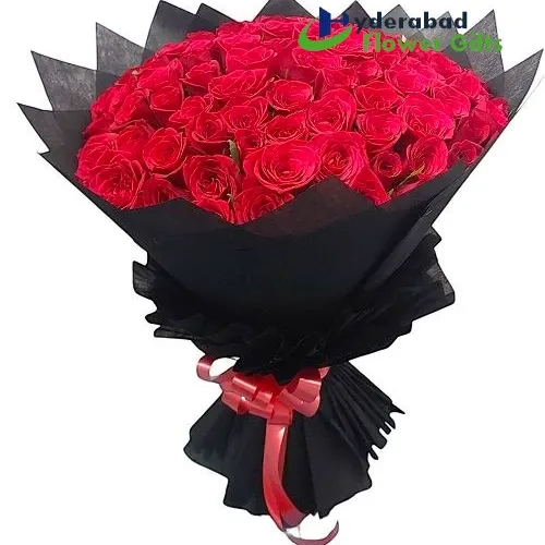 100 Red Roses Hand Bouquet