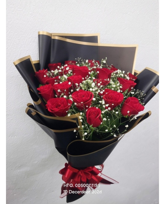 Timeless Love – 20 Red Roses Premium Bunch