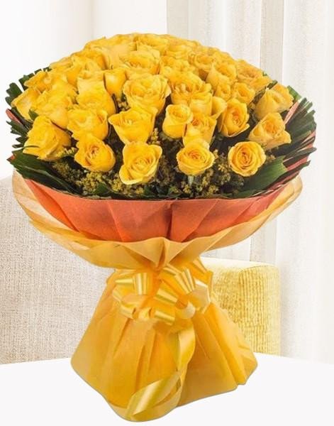 Cute Yellow Roses Bouquet