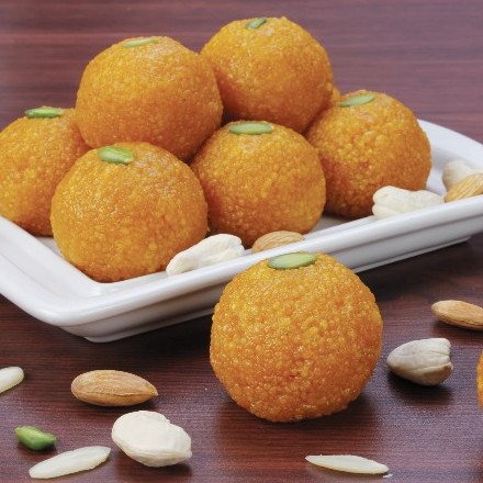 MotiChoor Ladoo – PullaReddy Sweets