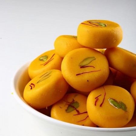 Kesar Peda - Pullareddy Sweets