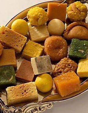 Mix Sweets Pullareddy